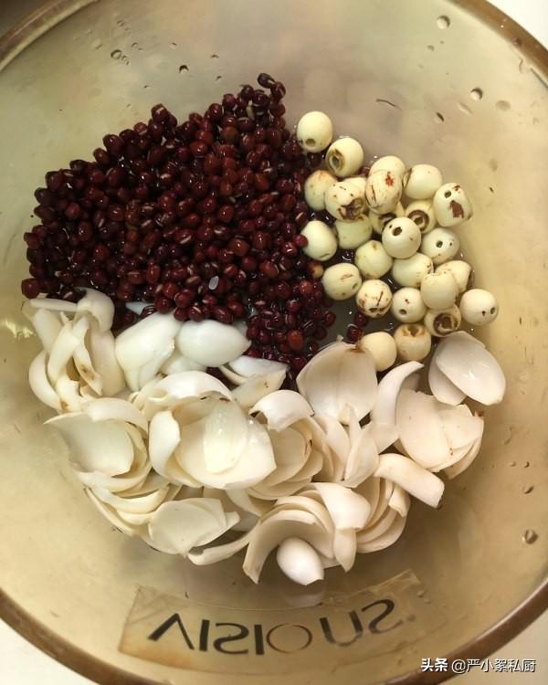 百合怎么做才好吃，百合怎么炒才好吃又好看