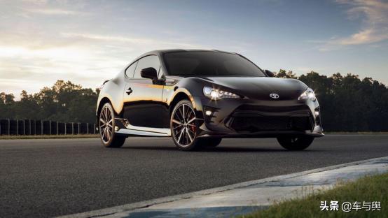 被吹上天的一代神车丰田86，能否让情怀落地？