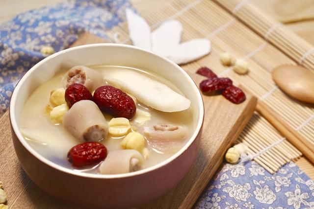 竹荪和什么炒着吃，竹荪怎么炒才好吃又简单（竹荪这么做更美味）