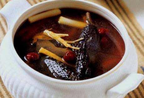 铁皮石斛炖乌鸡滋补汤，石斛淮山乌鸡汤