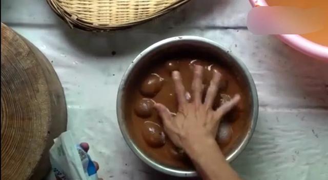 腌咸鸭蛋的方法，好吃咸鸭蛋的4种腌制方法（保证个个流油起沙）