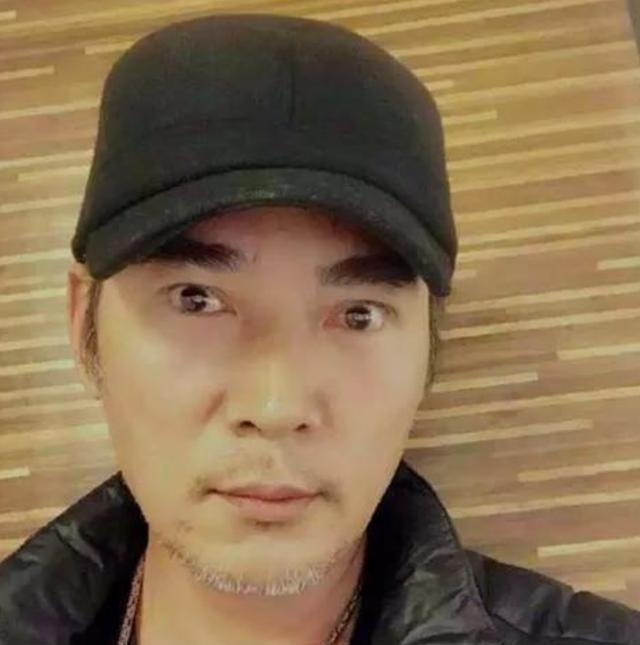 焦恩俊两次婚姻，著名演员焦恩俊：演艺之路坎坷