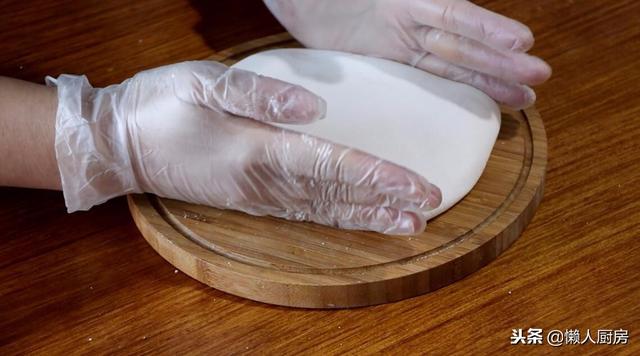 传统老红糖年糕的做法，小时候最爱吃的红糖年糕条