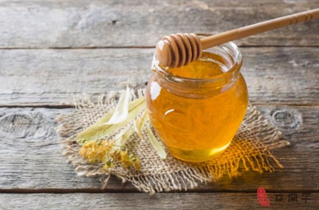 蜂蜜的15种吃法，蜂蜜要怎么吃才最佳