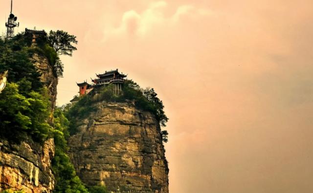 甘肃旅游必去十大景点，甘肃风景最美的十个景区