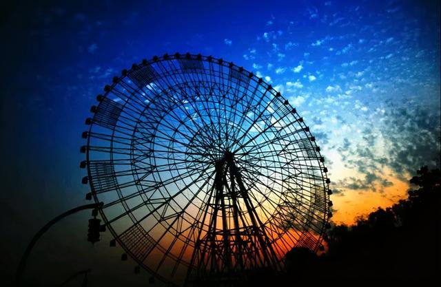 南昌旅游攻略必玩的景点，江西南昌旅行攻略