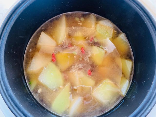 青萝卜的家常做法简单，青萝卜这样做最好吃