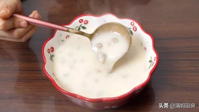 蘑菇汤怎么做好喝，浓郁甘甜奶香十足（蘑菇汤怎么做嫩滑鲜美）