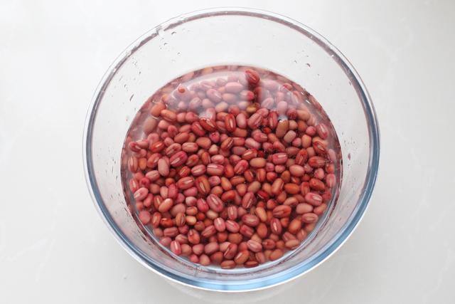 红豆沙怎么做好吃酥脆，简单几步就能做出红豆沙