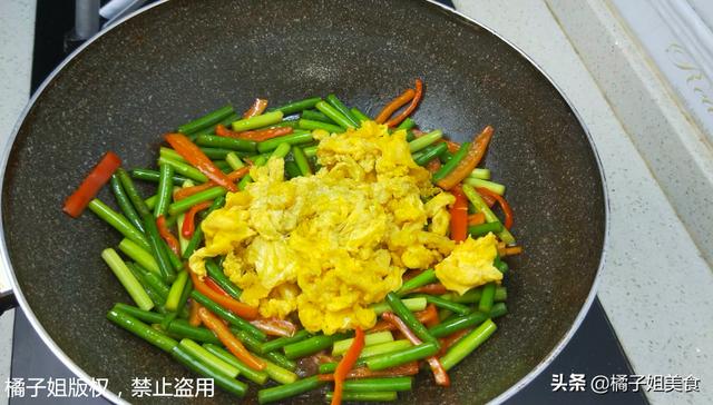 蒜苔怎么做又好吃又下饭，蒜苔这样做太好吃了