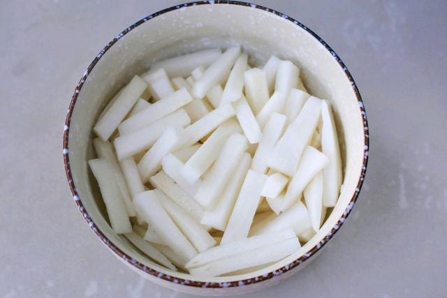 泡萝卜的腌制方法，泡萝卜的做法甜酸脆不坏