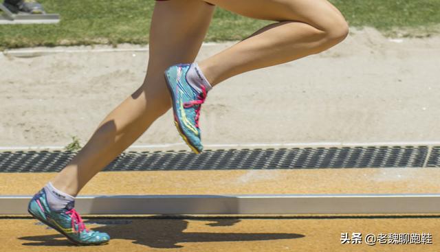初学者适合买什么样的跑鞋，跑鞋别瞎买要买