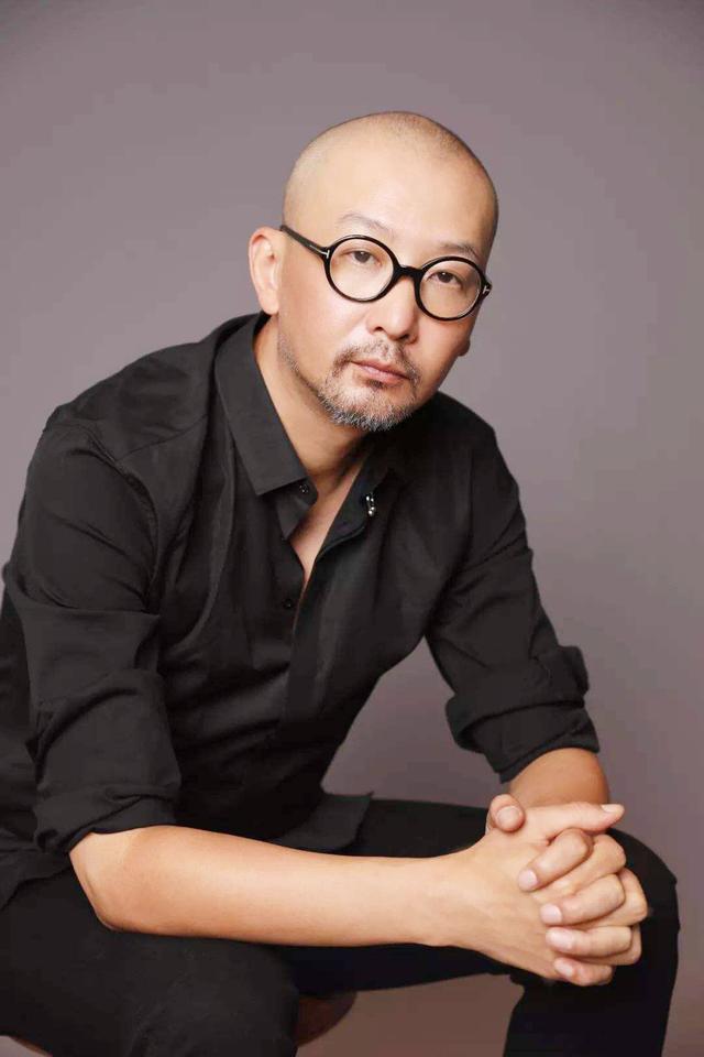 导演管虎个人简历，见证您与妈妈的患难与恩爱