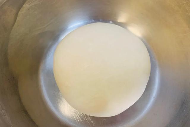 用面粉做的酥脆枣，制作方法太简单了