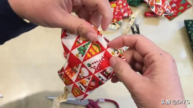 新年礼物怎么做手工，如何手工自制新年礼物