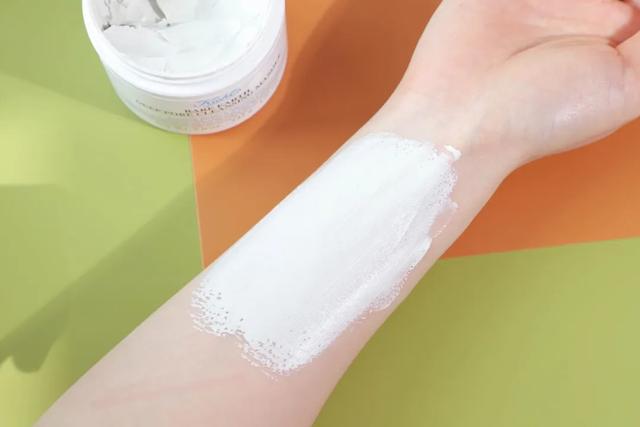 科颜氏白泥面膜的正确使用方法，科颜氏白泥清洁面膜的正确使用（告别油腻，黑头粉刺都给我退）