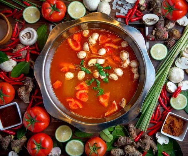 火锅汤底有哪几种，正宗火锅汤底配方（满足你所有火锅欲望）