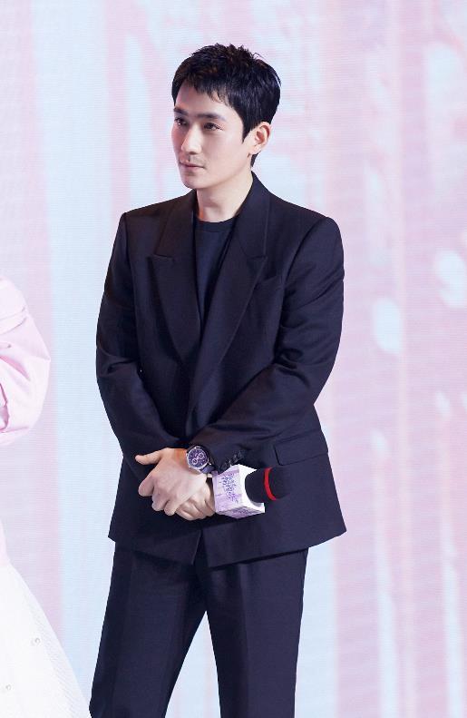 年轻的时候黄渤，穿过寒冬拥抱你导演曝选角理由