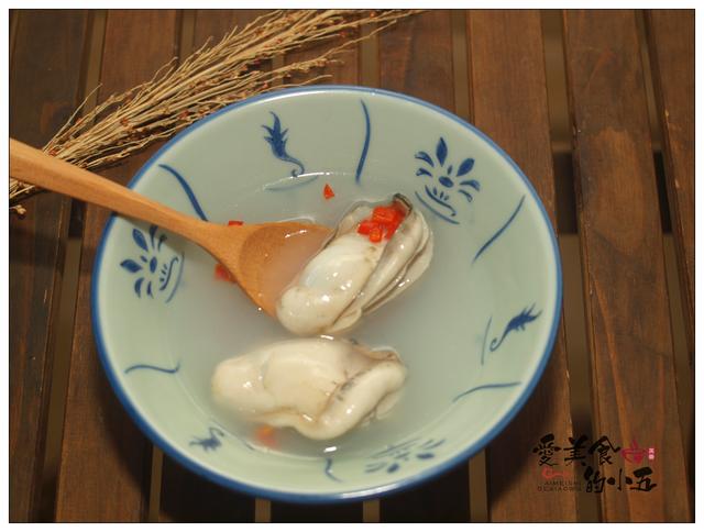 冻生蚝怎么做好吃，冻半壳生蚝的做法（老少皆宜鲜嫩多汁）