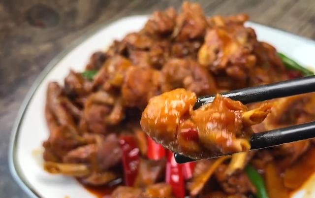 炒鸡肉怎么炒好吃又不柴，家常炒鸡肉的做法