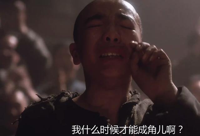 年轻人值得一看的日本纯爱电影，这部日本老电影我每年冬天都会看一遍