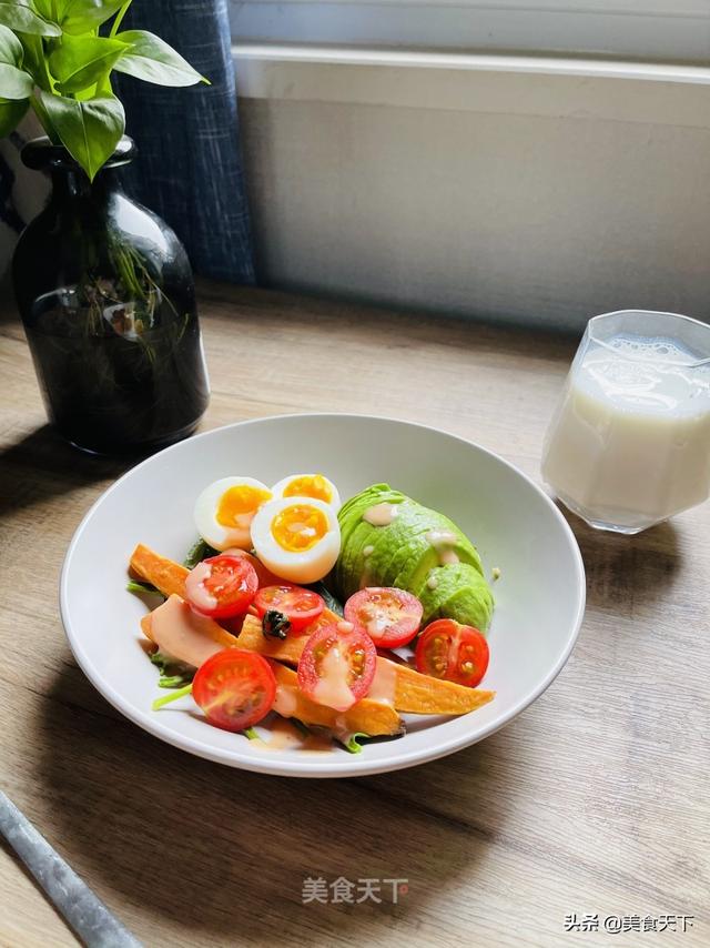 牛油果怎么吃才好吃，怎么吃牛油果才可以更好吃