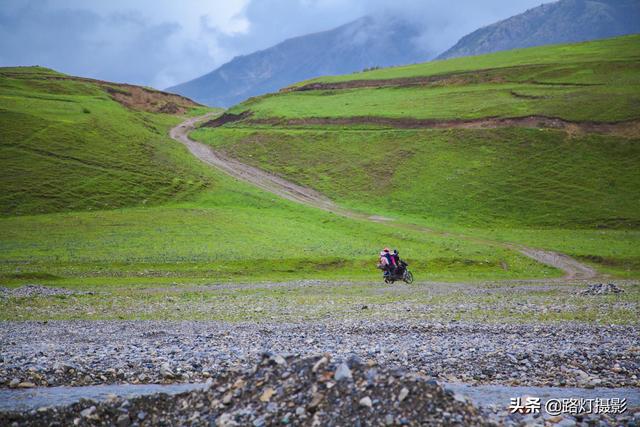 去青海湖哪个景点看油菜花最美好，青海最美的5处小众旅行地
