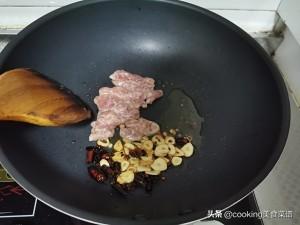 素炒菜花的做法，家常素炒花菜的做法（家常素菜菜谱）