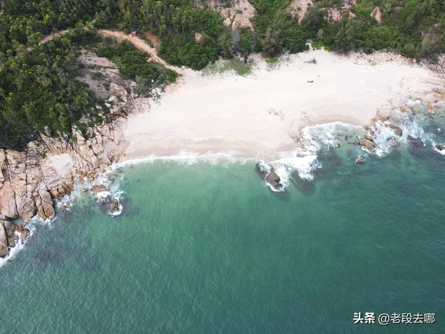 惠州附近的海滩景点，惠州南表山旁还有三个如此优美的野沙滩