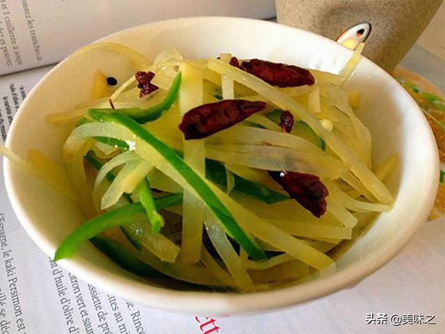 青椒土豆丝家常做法图解，朴素而又美味的青椒土豆丝15种做法