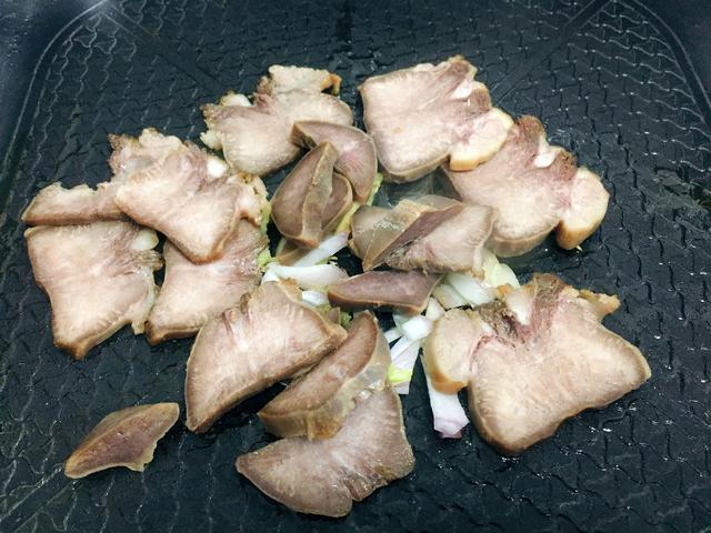 牛舌怎么做好吃又麻辣，还能补充维生素B