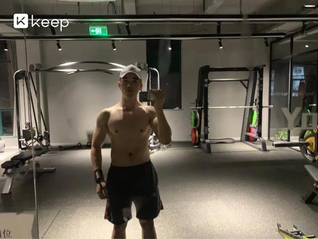 本人健身兩年變化，發生在自己身上的事情。別人的永遠是別人的。 健身減肥達人 第9张