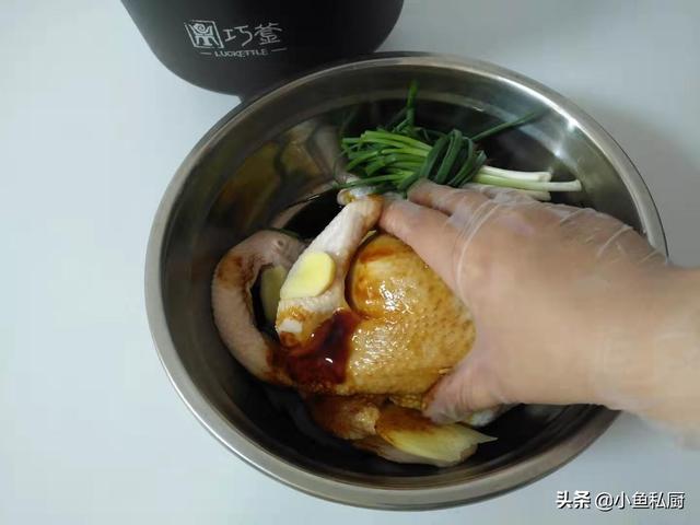 电饭煲家常盐焗鸡最简单做法，电饭煲盐焗鸡