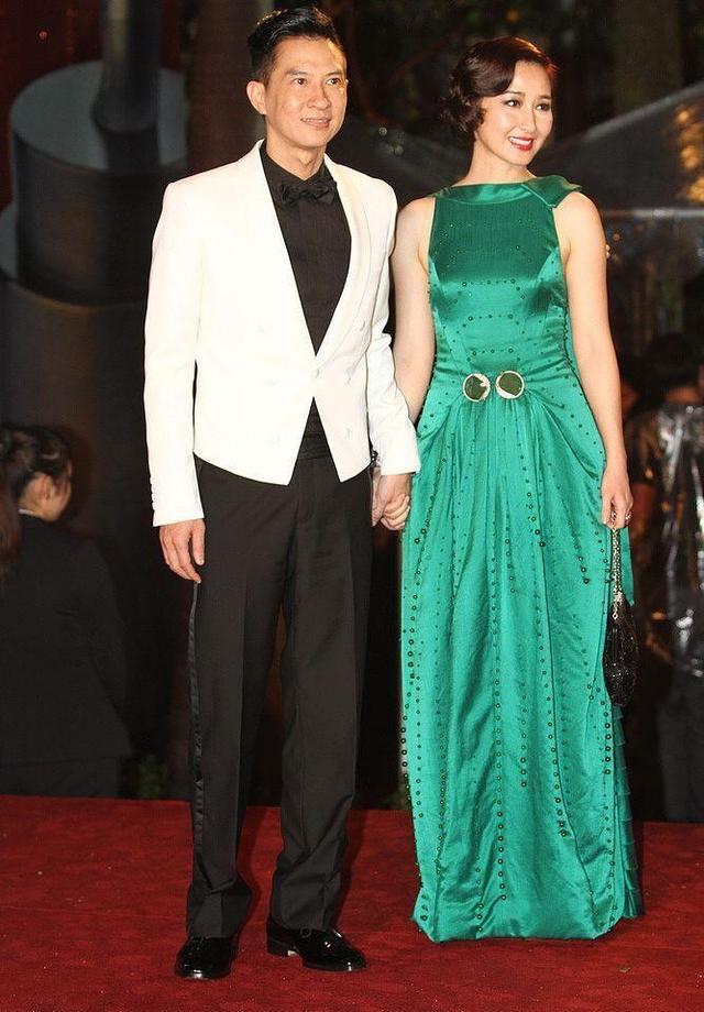 明星张家辉的老婆，张家辉妻子真像