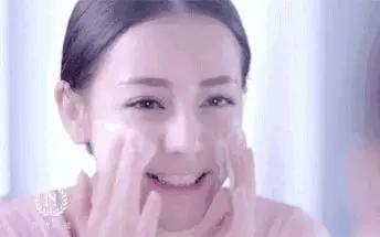 水和乳先用哪个，爽肤水与乳液的正确使用顺序