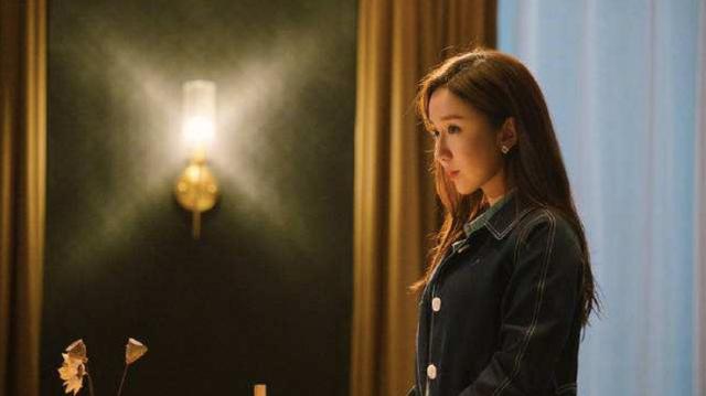 胡一菲娄艺潇是一个人吗，《爱情公寓》14年