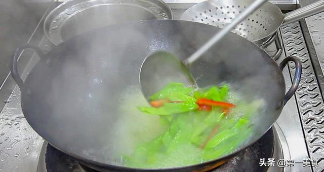 清炒荷兰豆怎么做才好吃窍门，大厨教你清炒荷兰豆