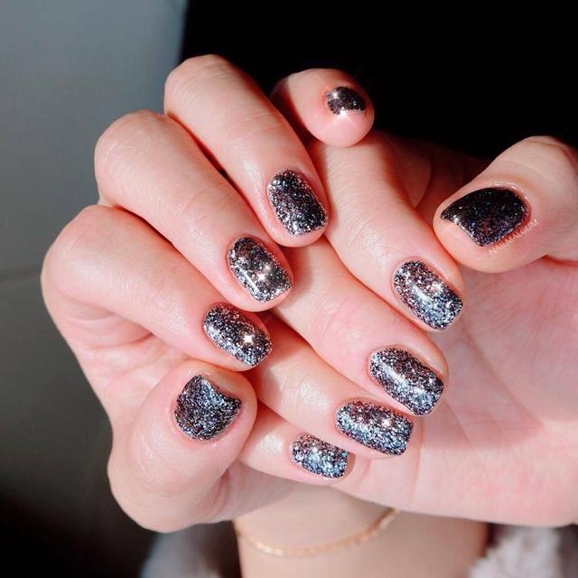 好看的显白的纯色美甲推荐，好看又显白系列美甲