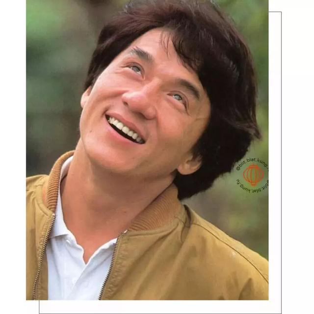 成龙现在多少岁，成龙从年轻到现在（成龙1岁到40岁罕见照）