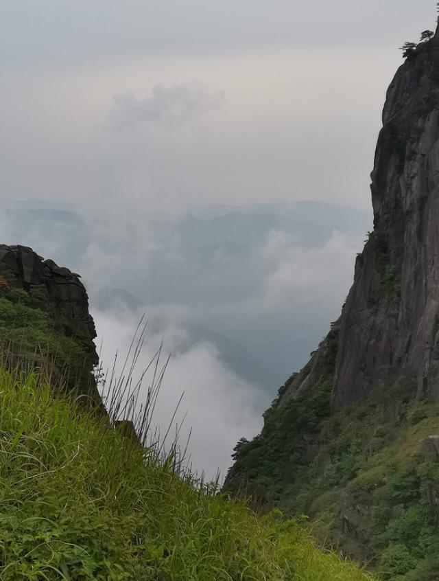 武功山旅游攻略，武功山旅游攻略一日游（江西武功山\u0026仙凤三宝亲子游记）