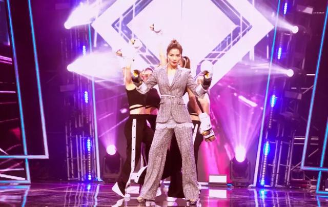 刘涛三个孩子分别是谁的，刘涛母子有多像