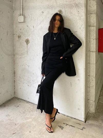 今年夏季流行哪款凉鞋，今年夏天超流行的3类凉鞋