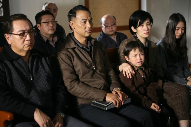 任达华和向华强谁的实力大，任达华和向华强谁更强（赵丽颖背后的大佬实力有多强）