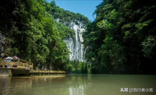 重庆旅游必去景点排名，重庆十佳旅游景点排行榜（重庆十个景点都值得一去）