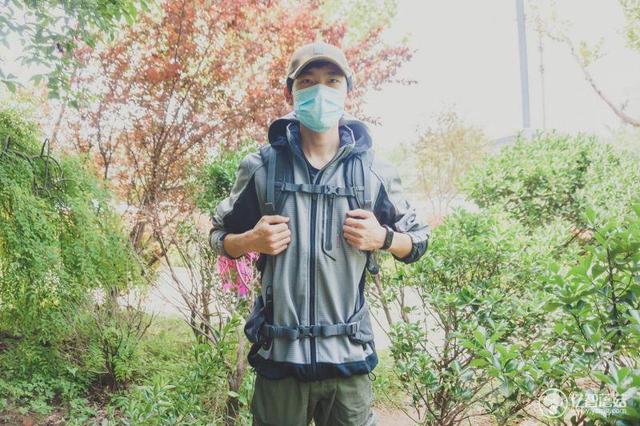 pleinsport双肩包，别人背着这么好看的名牌背包
