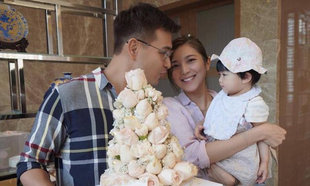 tvb55周年晚宴陈展鹏，TVB视帝陈展鹏低调现身茶餐厅