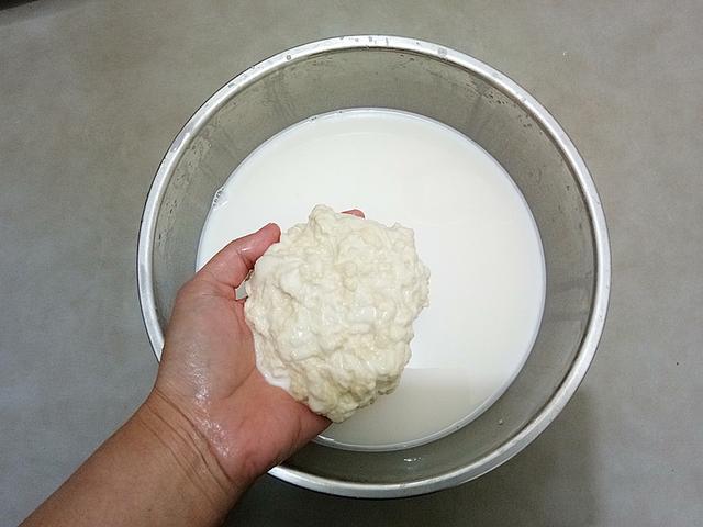 电饼铛做凉皮最简单的做法，在家用电饼铛做凉皮怎么做（电饼铛做凉皮的正确做法）