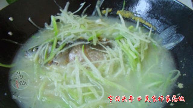 鲫鱼萝卜丝汤做法大全，全家人的最爱鲫鱼萝卜丝汤
