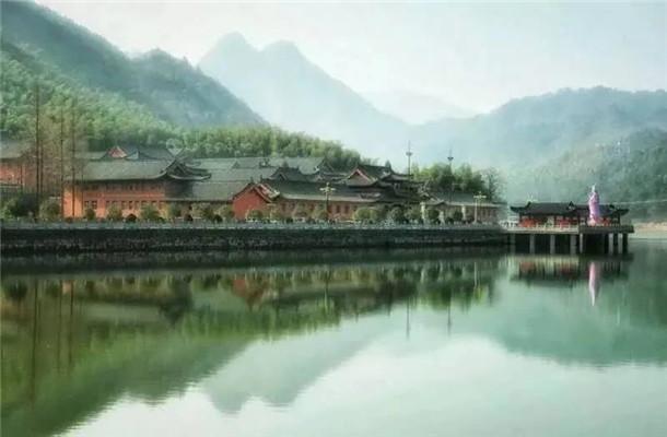 避暑胜地双龙寺，湖北避暑古刹走红