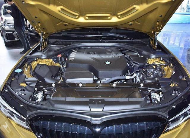 新款宝马330i落地价，落地40万买辆华晨宝马330i